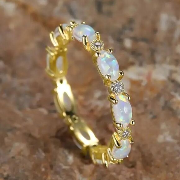 Opal eternity exquisite ring - Picture 1 of 4
